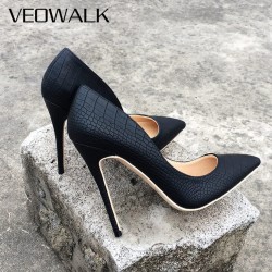 أحذية عالية الكعب أحذية عالية الكعب